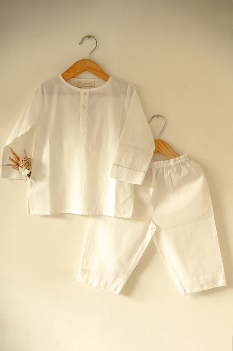 I want to be like grandpa' white kurta pyjama set in organic cotton