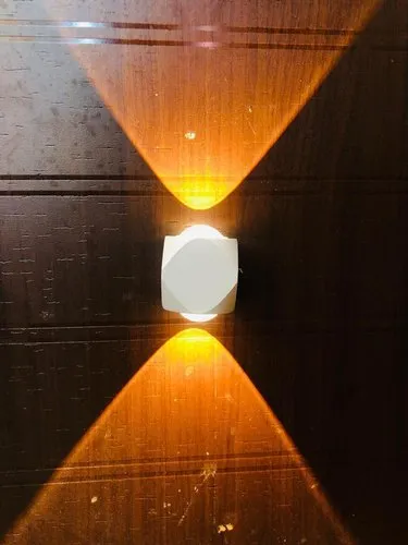 Mahesh Electricals 2 Way 4 W Wall Light, For Outdoor