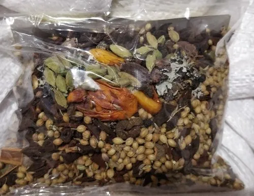 Kesaria Khada Garam Masala
