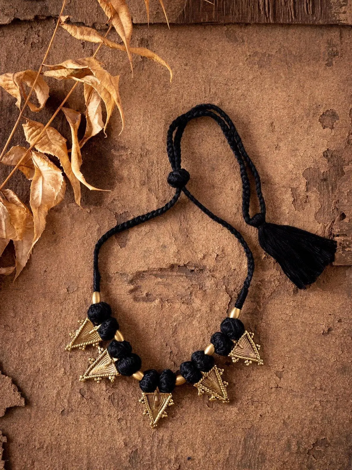 Choker Necklace Black Gold