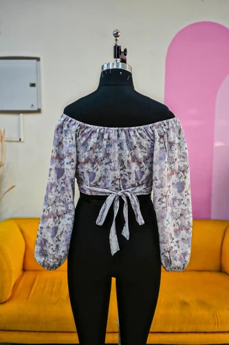 18-40 Casual Wear Women Top