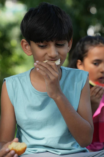 Everyday kids unisex sleeveless tee in sea green - Image 3