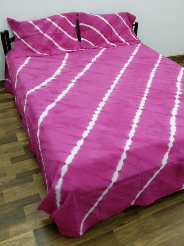 Tie and dye Handwoven cotton double bedsheet with pillow cover -Pink - Image 2