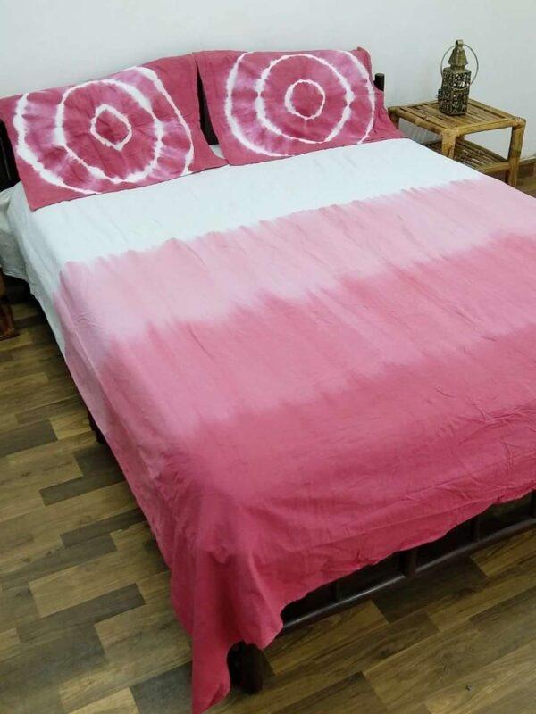 Handwoven Cotton Double Ombre Dyed Bedsheet with Tie & Dye Pillow Cover - Pink - Image 2