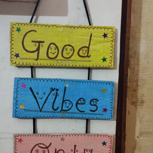 Wall Hanging Good Vibes Only