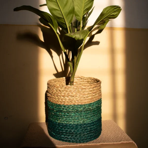 Handwoevn Sabai Grass Planter
