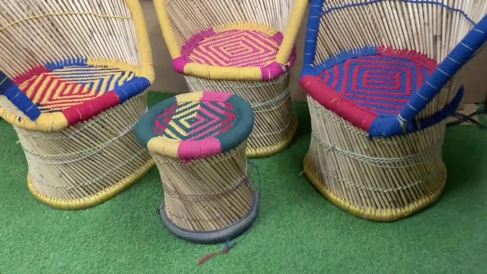 Round Natural Weaving Bamboo Mudda Brown with Table - Image 4