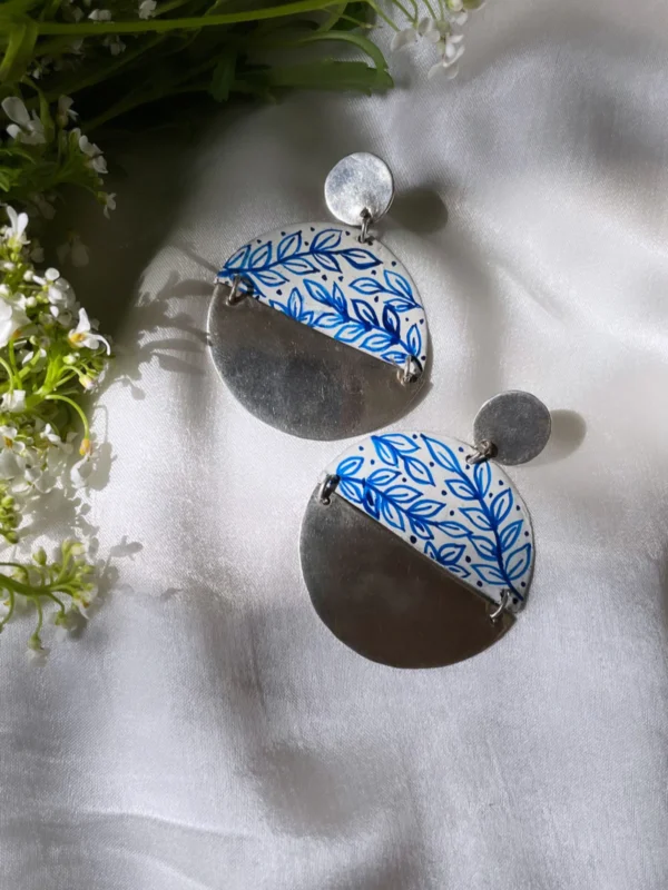 Leaf Vine Hand Earrings Neel