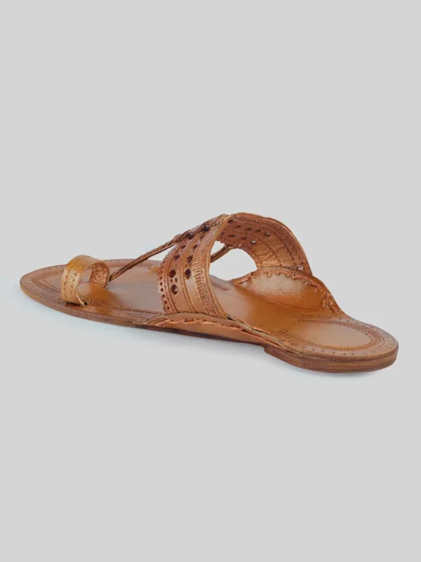 Kolhapuri Men's Entwine Chappal Tan - Image 4